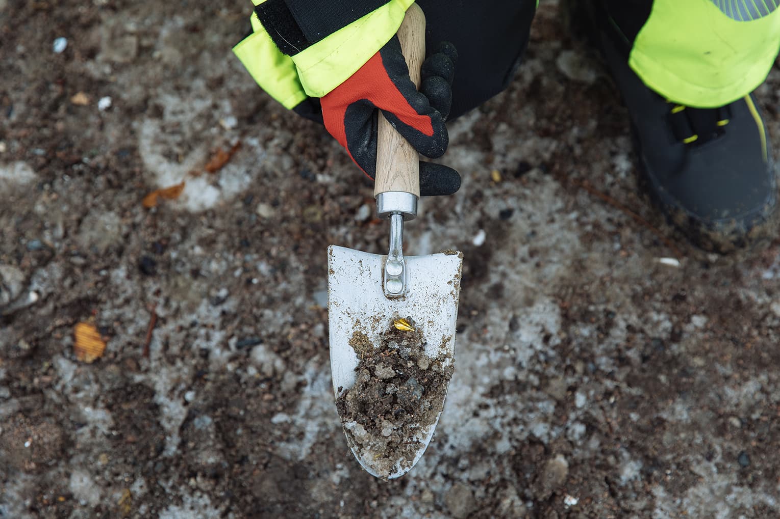 Usikker på om massene kan leveres til mottak – eller hva analyseresultatene betyr i praksis?